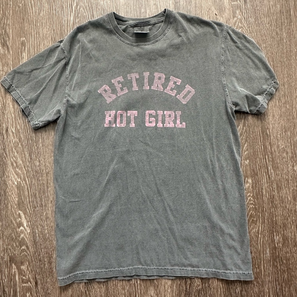Graphic tee retired hot girl!
